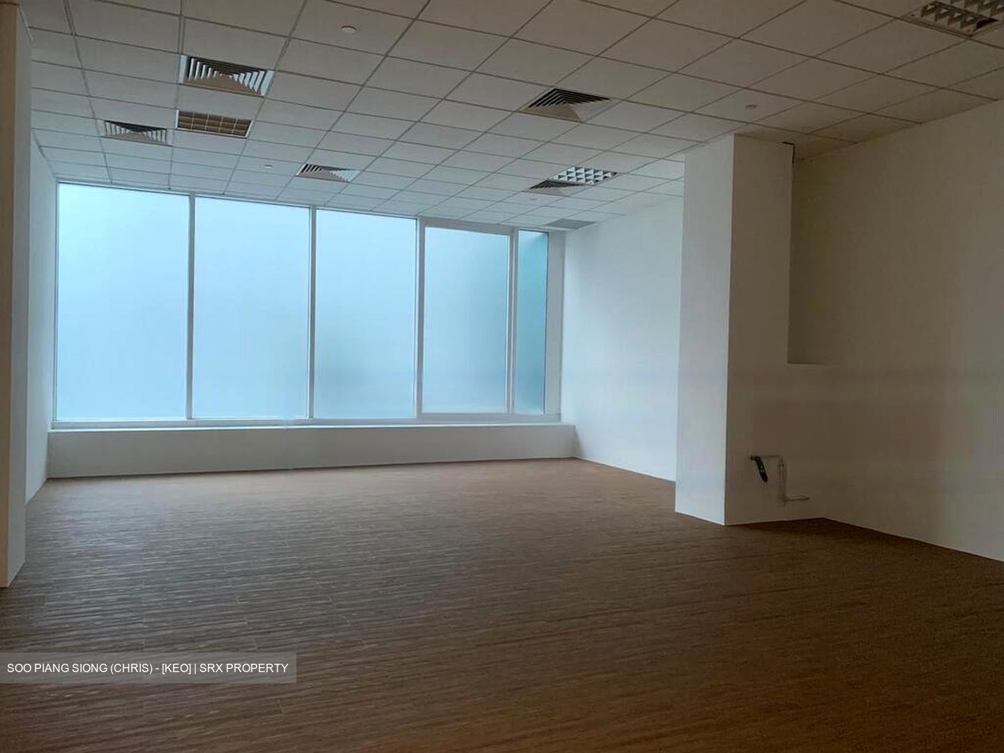 SQUARE 2 (D11), Retail #455623651